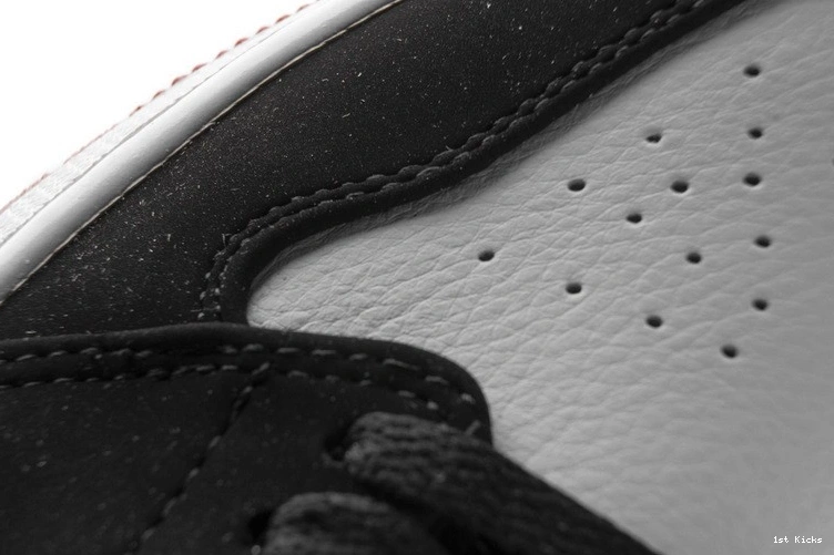 Black Low Jordan Toe 553558-116  1 0204